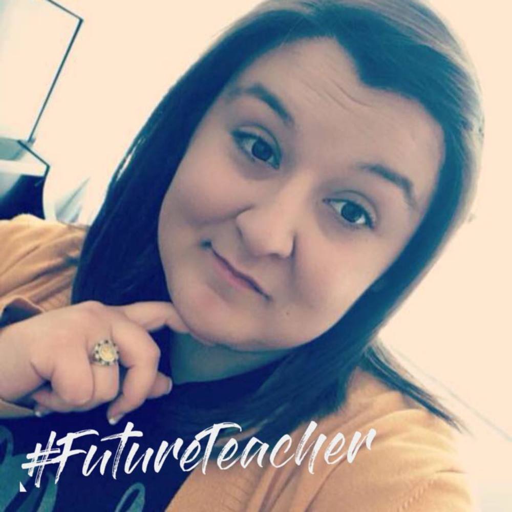 Meet your Posher, Adrianna